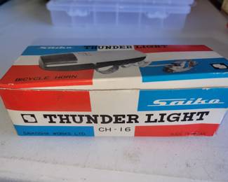 Vintage bicycle light (new in box)