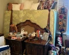 queen bedroom set, crocheted throws