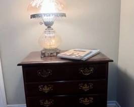 Lamp & side table