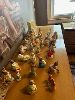 Large selection of Beatrix Potter Vintage figures