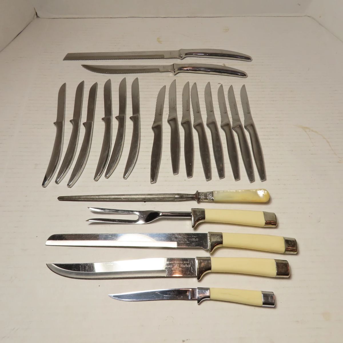 JLA Ardmore OK ANTIQUES & More Part 1 Thru... starts on 4/19/2024