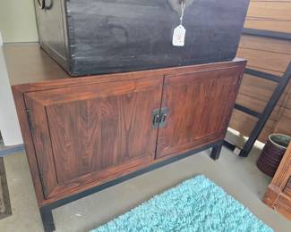 This bottom TV stand is a very expensive quality piece priced way below retail and in like new condition 