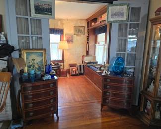2 matching night stands in great shape