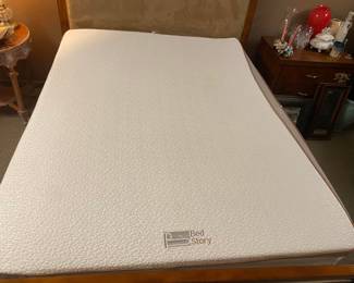 Bed Story 3” Queen Mattress Topper
Good condition
Retails for over $100