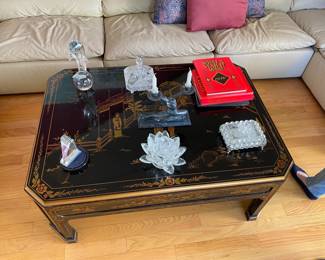 Vintage Chinoiserie Hand Painted, Inlaid Lacquered Coffee Table