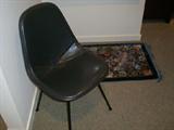 EAMES CHAIR