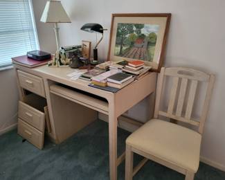 Stanley computer desk as is $6 0