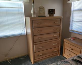 Broyhill 5 drawer chest. There are 2 at $95 each
Night stand as is $25