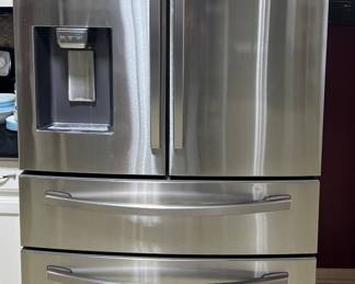 Samsung 4-doorFrench Door Refrigerator 28 cu ft 