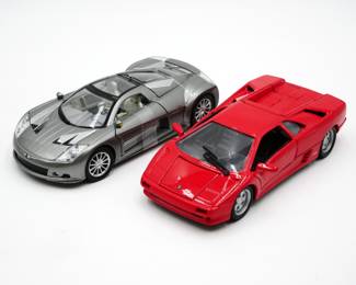 1/24 Scale Diecast Model Cars (Total of 2)