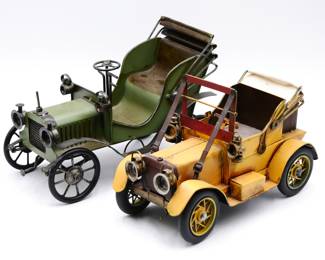 Set of 2 Nostalgic Tin Retro Model Cars