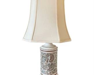 Lot 016  
Vintage Paisley Designed Formal Table Lamp