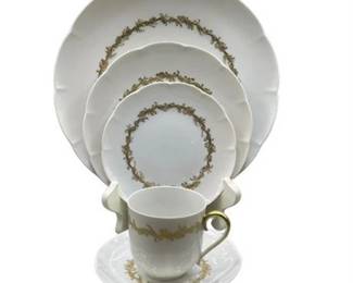 Lot 233-004  
Limoges Loire Block Five(5) Piece China Service, One (1) Setting