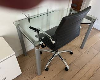 45. Chrome and glass computer table with swivel chair