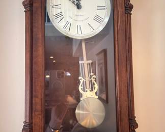 Howard Miller clock an excellent condition