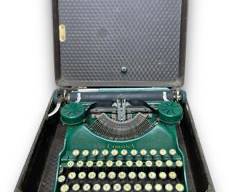 Antique 1929 Green Smith Corona Typewriter Model: 4
