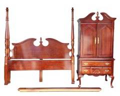 20th Century 2 piece Chippendale Style 2 Door 2 Drawer Chest and King Sized Bed Frame
