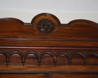 Upper trim on the large knockdown Piece