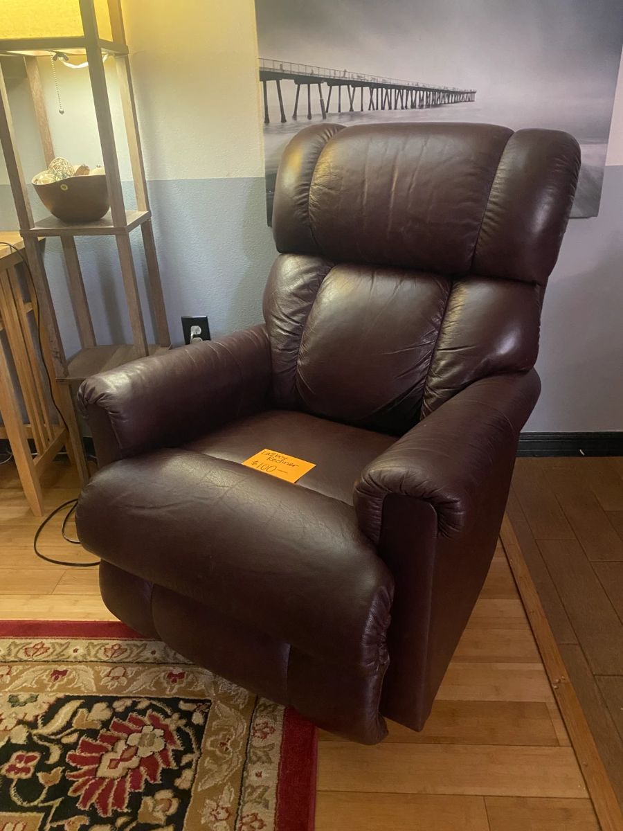 Leesburg Estate **Tools, Patio Furniture & more! starts on 4/18/2024