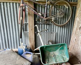 Lawn Spreader, Bicycle