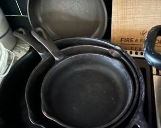 cast iron frying pans