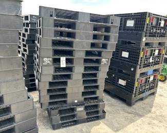 STACK OF 15 POLY PALLETS