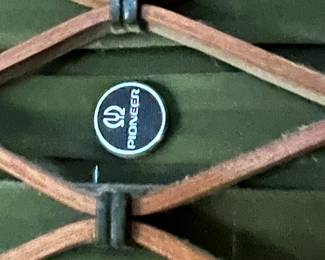 We’ve got some nice vintage pioneer speakers!