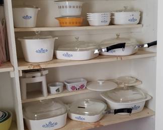Vintage Corningware with handles.  Perfect condition.