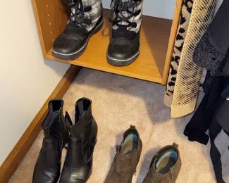 Shoes and boots size 10