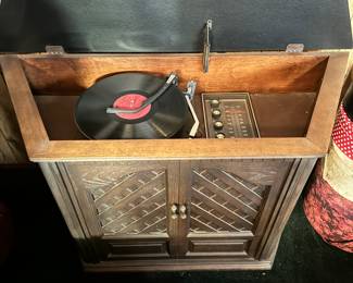 Vintage Console Turntable 