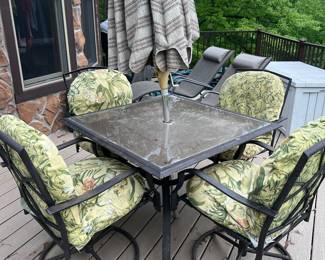 Patio Table and 4 Chairs