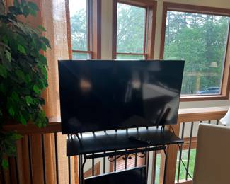 43” Samsung TV Plus