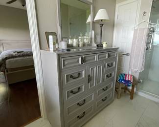 nice piece, chest of drawers