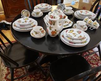 Black round dining table w 4 chairs