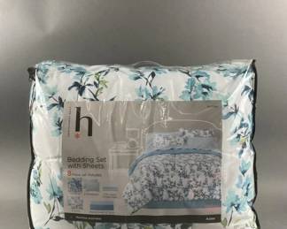 Lot 351 | New Home Expressions Bedding Set With Sheets