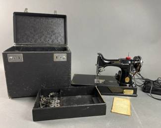 Lot 295 | Vintage Portable Singer Sewing Machine