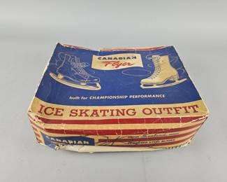 Lot 318 | Vintage White Canadian Flyer Figure Skates
