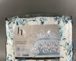 Lot 350 | New Home Expressions Bedding Set With Sheets