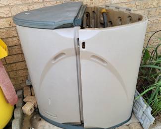 Rubbermaid Storage Cabinet