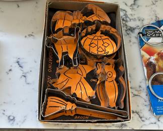  Halloween Metal Cookie Cutter - Set of 6