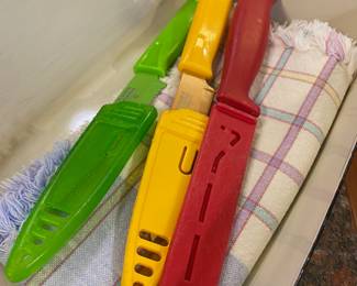 Pair of Kuhn Rikon Kitchen Knives