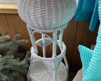 White Wicker Plant Stand with Planter Top