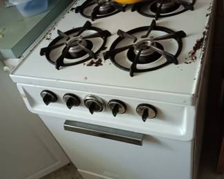 SMALL GAS STOVE