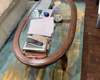 Oval coffee table