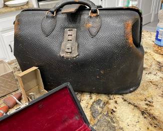 Circa 1900's doctors bag complete with instruments from around 1950s.