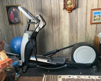 Precor trainer