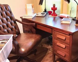 Oak Hoosier Desk, Leather Office Chair