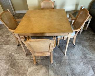 TABLE AND 4 ROLLING CHAIRS -50% OFF PRICE IS $50