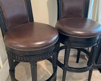 Frontgate stools