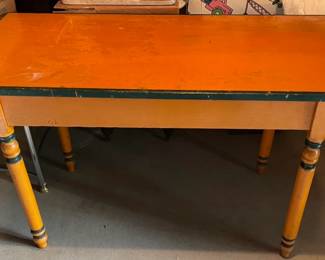 Beautiful Country Farm Table, original paint with baluster form turned legs.